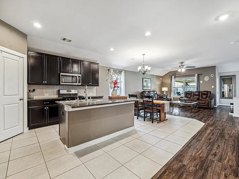 15434 Paxton Woods Dr — Photo 3