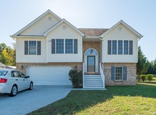 114 Farley Branch Dr, Lynchburg, VA 24502