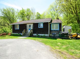 19 Church Hollow Rd, Petersburgh, NY 12138