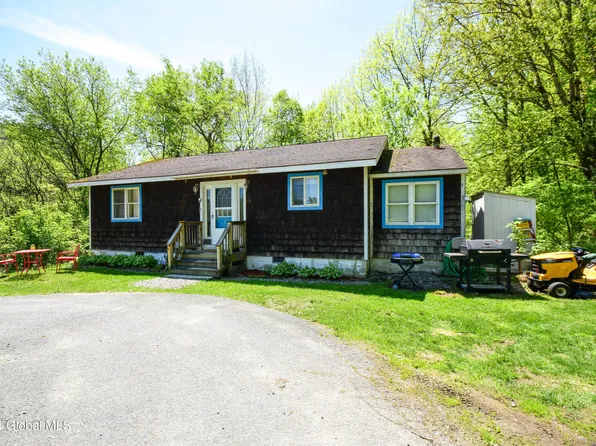 19 Church Hollow Road, Petersburgh, NY 12138