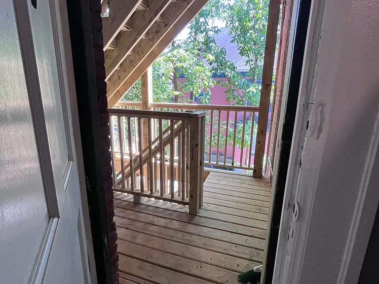 103 W Dutton St #E — Photo 2