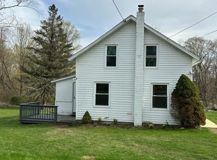 8 Straits Turnpike Ln, Morris, CT 06763