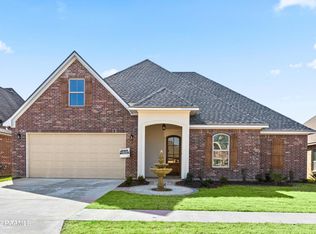 113 Woodhaven Rd, Youngsville, LA 70592