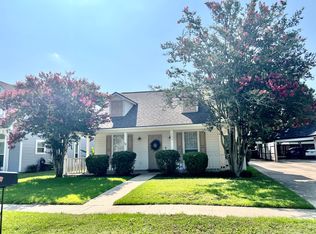 633 Meadow Bend Dr, Baton Rouge, LA 70820