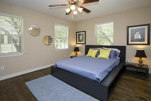 1st image of 4805A Bradford Dr