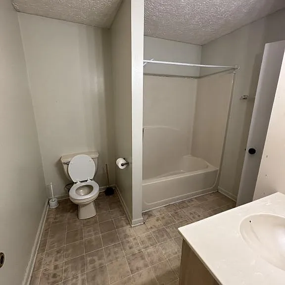 305 Farside Dr #8 — Photo 21