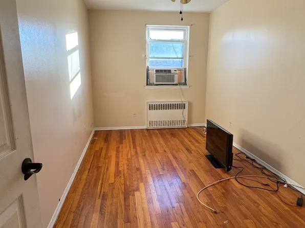 248 74th Street image 13 of 14