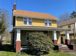 405 Service Ave, Sharon, PA 16146