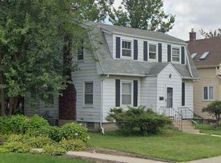 421 Leonard St, Park Ridge, IL 60068