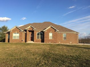 123 Squires Pointe Rd, Paris, KY 40361