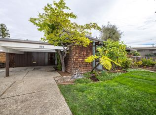 994 Van Auken Cir, Palo Alto, CA 94303
