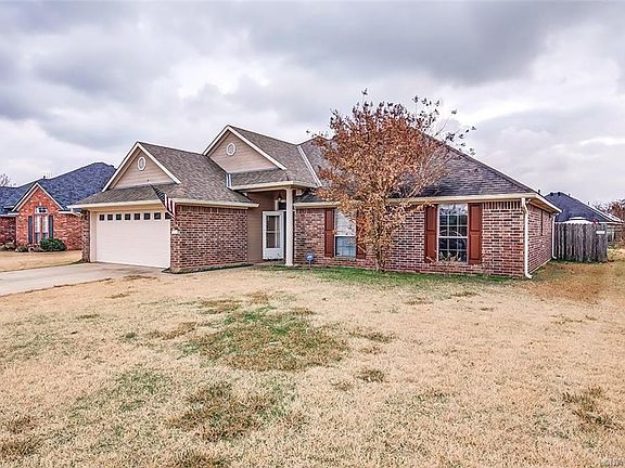 2nd image of 5868 Bluebonnett Dr