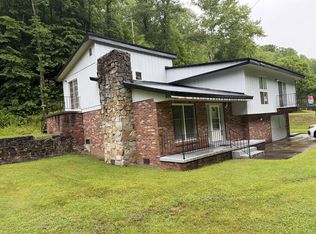 1639 Pinsonfork Rd, Mc Andrews, KY 41543