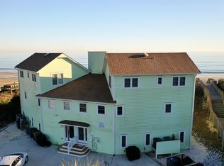 8711 Ocean View Dr, Emerald Isle, NC 28594