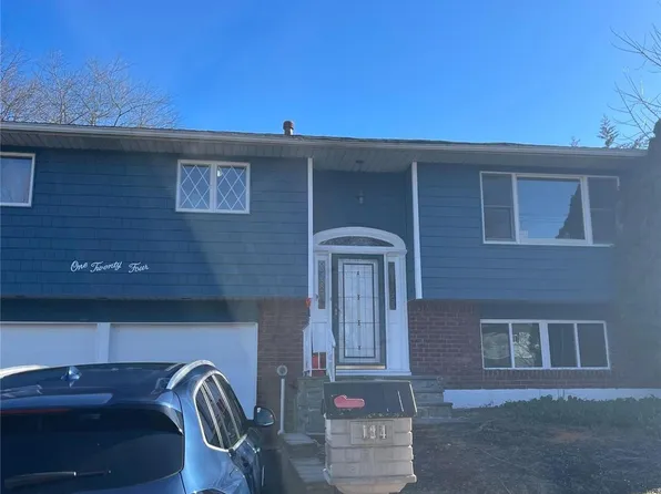 (undisclosed Address), Commack, NY 11725