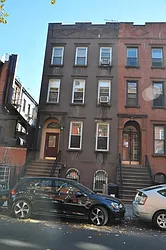 539 Henry Street in Carroll Gardens
