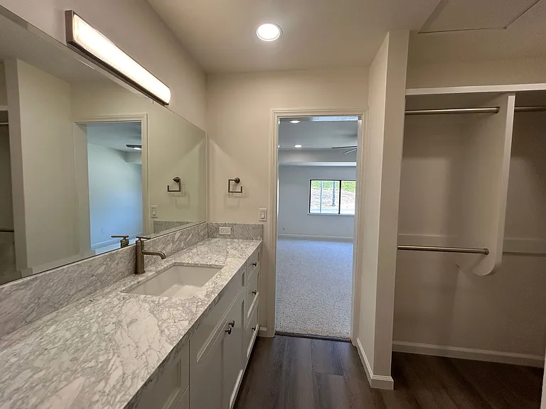 5435 Villas Dr — Photo 19