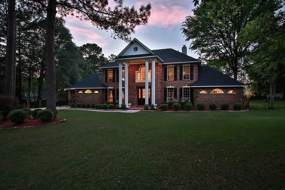 1st image of 15406 Hunters Bend Dr
