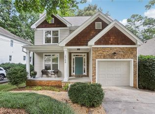 2784 White Oak Dr, Decatur, GA 30032