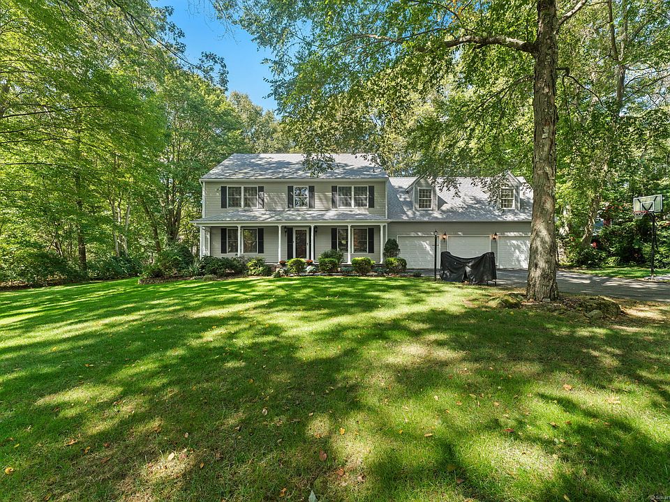1st image of 28 Alexander Drive