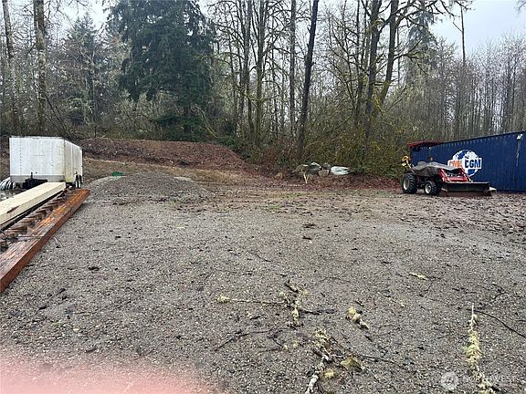 5th image of 5214 Lerch Road