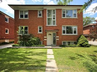 134 Grand Ave UNIT D, Toronto, ON M8Y2Z5