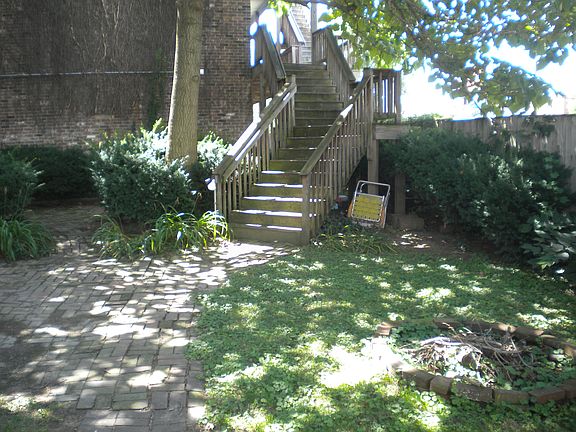 beautiful court yard