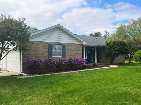 208 Valley Ln, Perry, MI 48872