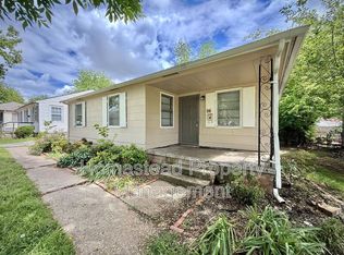 210 W Mimosa Dr, Midwest City, OK 73110