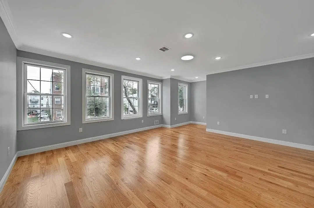 4 bed, 1900 sqft, $4,200 — Photo 4