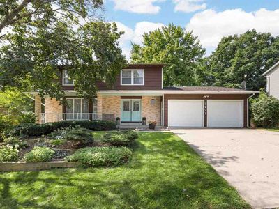 2271 Cae Dr, Iowa City, IA, 52246