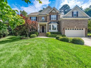 9 Sandhill Ln, Durham, NC 27713