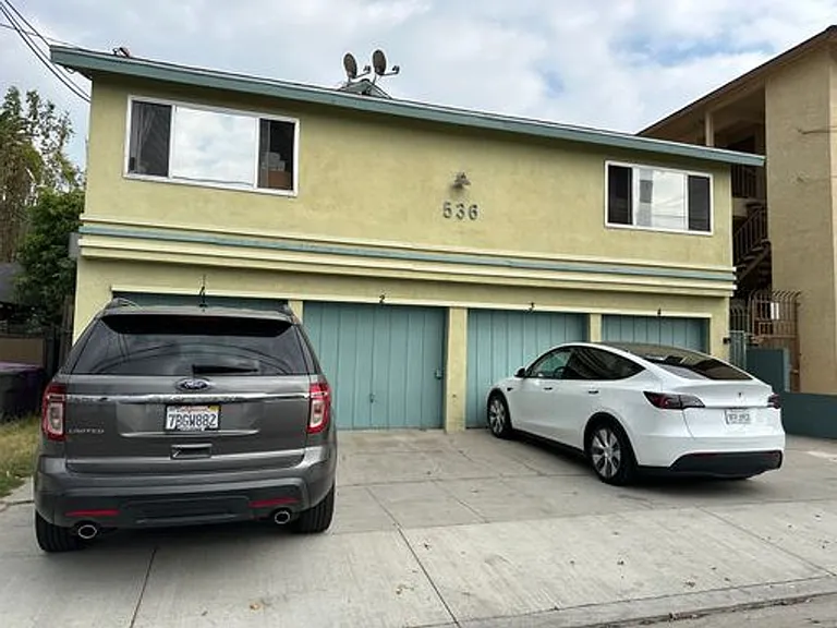 536 Saint Louis Ave — Photo 1