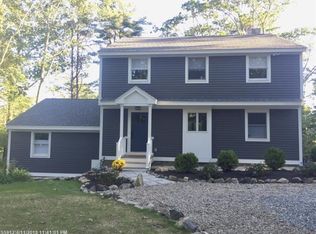 605 Shore Rd, Cape Neddick, ME 03902