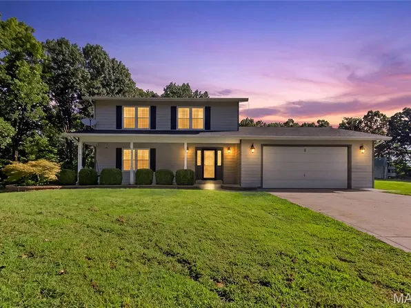 1863 Tamara Ct, Wentzville, MO 63385