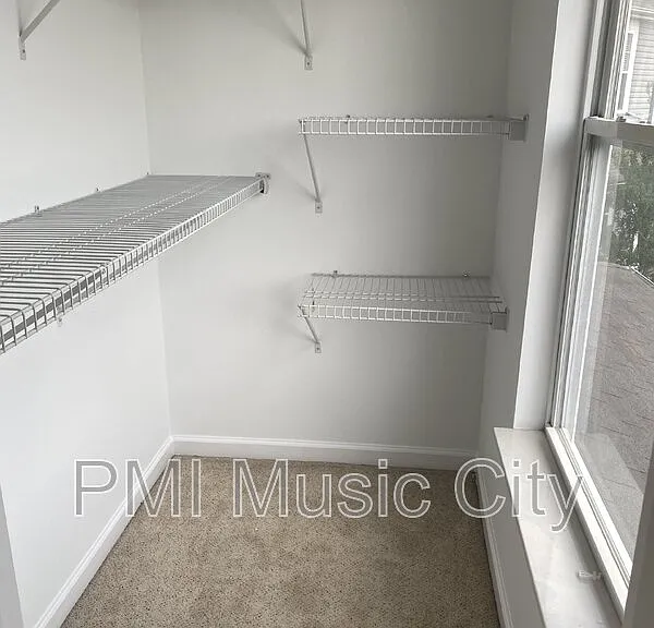 3933 Bridgeview Ln — Photo 12