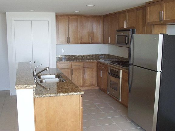 4th image of 411 W Seaside Way Unit 802