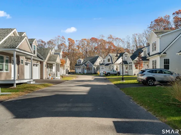 9 Ivy Hill Road #9, Waterford, CT 06385