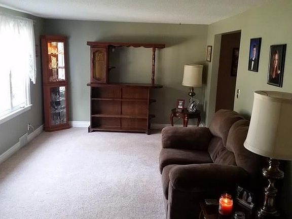 4th image of 505 Woodland Dr