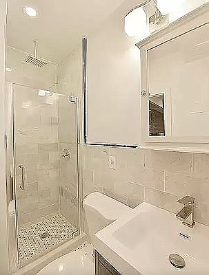5th image of 313 E 78th St #4F