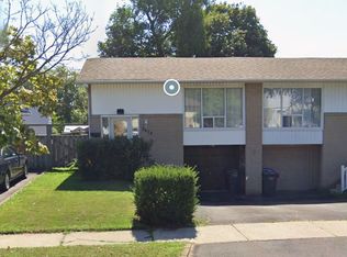 2674 Lundene Rd, Mississauga, ON L5J3Z1