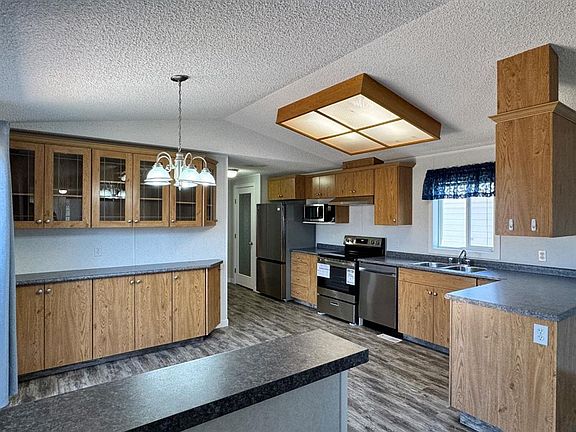 3rd image of 10915 W 96a St