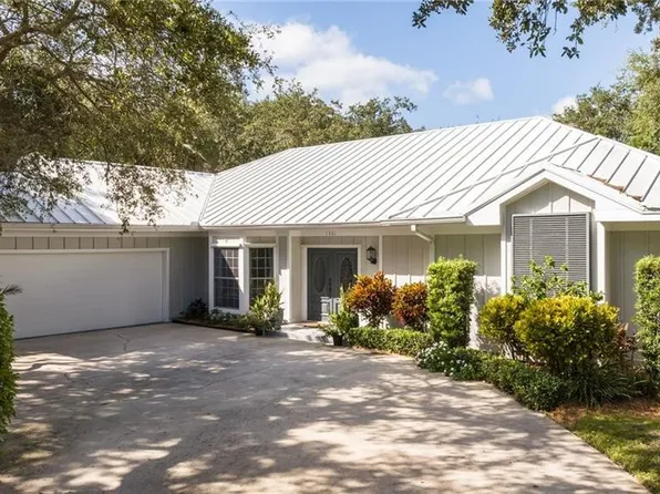 1361 Jonathans Trl, Vero Beach, FL 32963