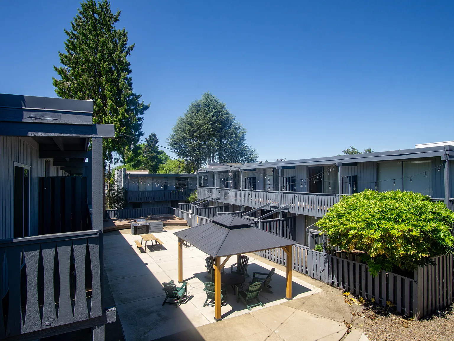 39th Place Townhomes — Photo 1