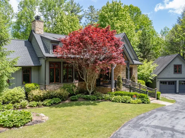 1109 Links Drive, Cashiers, NC 28717