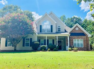 110 Kensington Dr, Sharpsburg, GA 30277