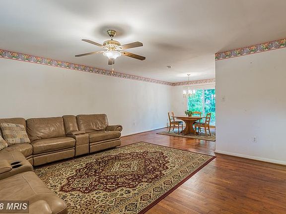 Large Living Room/Adjoining Dining Room