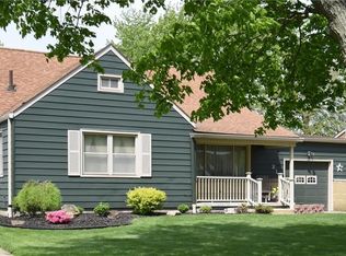 210 Parish Ave, Hubbard, OH 44425