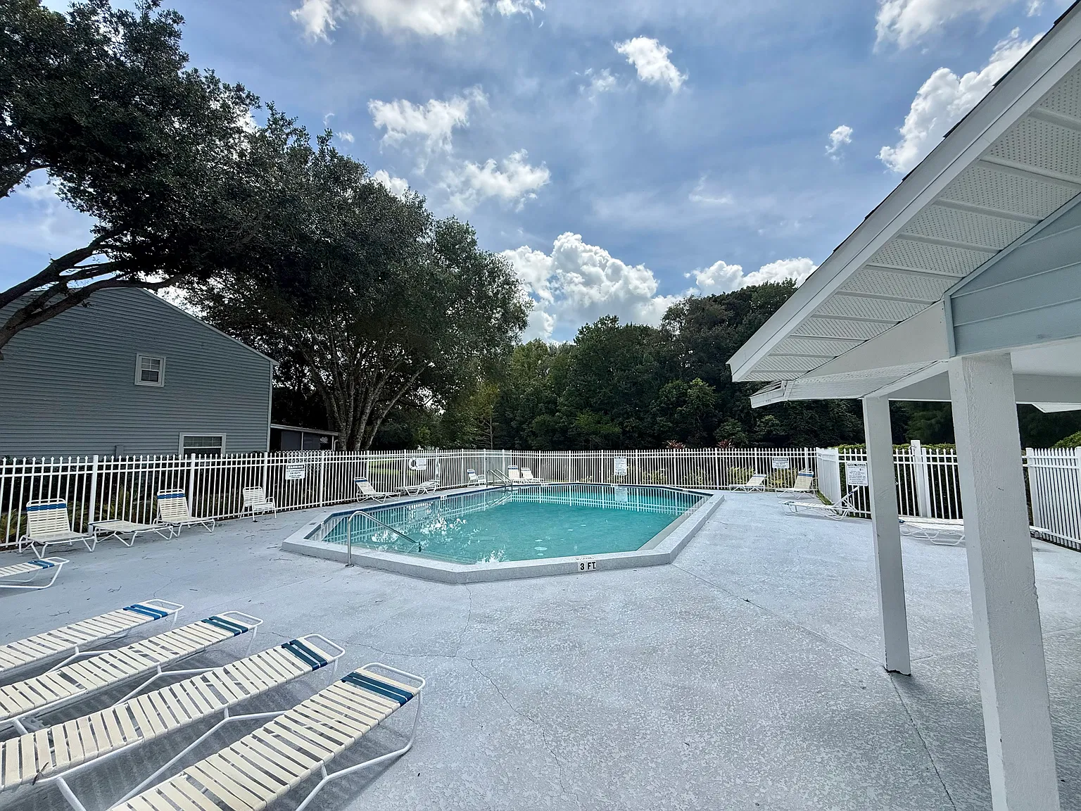 2 bed, 1.5 bath, 1114 sqft, $1,750 — Photo 2