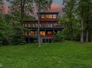 7654 N Shilo Rd, Unionville, IN 47468